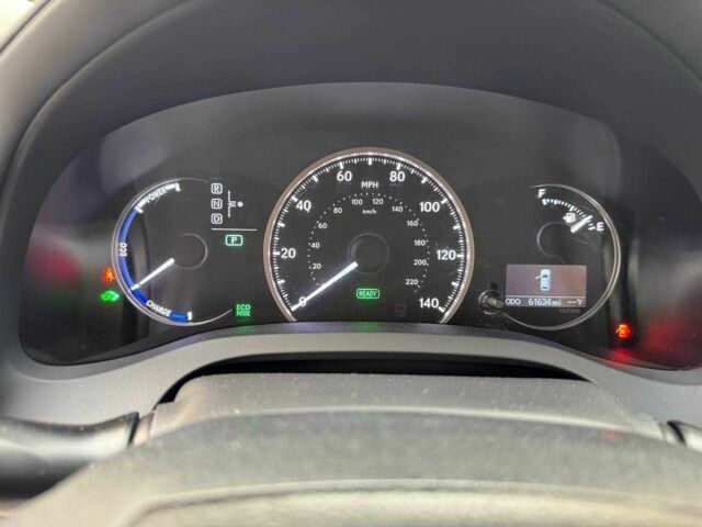 Красный Лексус СТ, объемом двигателя 1.8 л и пробегом 98 тыс. км за 14900 $, фото 17 на Automoto.ua