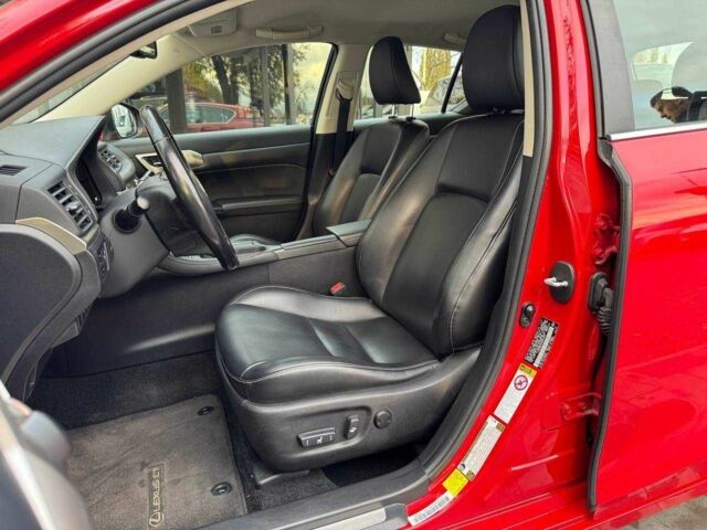 Красный Лексус СТ, объемом двигателя 1.8 л и пробегом 98 тыс. км за 14900 $, фото 12 на Automoto.ua