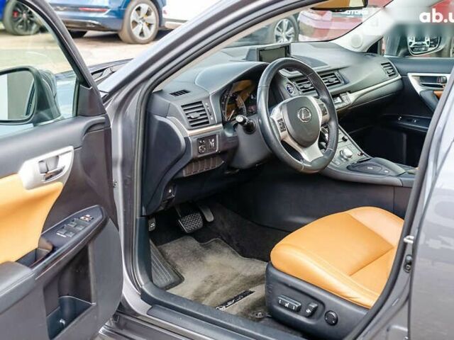 Лексус СТ, об'ємом двигуна 0 л та пробігом 128 тис. км за 13500 $, фото 16 на Automoto.ua