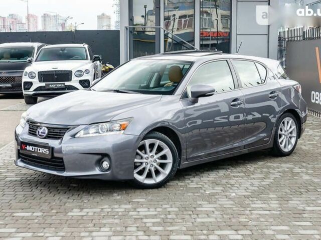 Лексус СТ, об'ємом двигуна 0 л та пробігом 128 тис. км за 13500 $, фото 1 на Automoto.ua