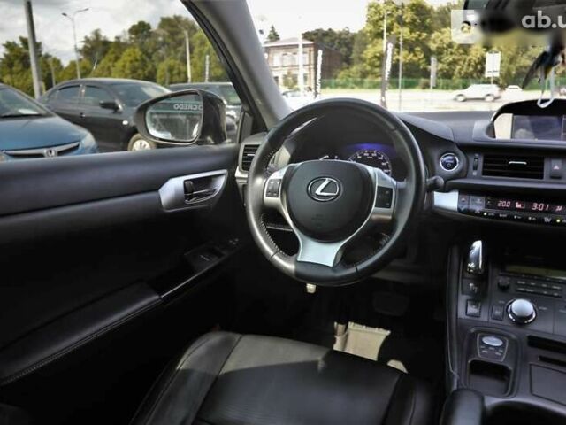 Лексус СТ, объемом двигателя 1.8 л и пробегом 268 тыс. км за 13500 $, фото 10 на Automoto.ua