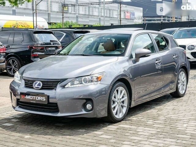Лексус СТ, об'ємом двигуна 0 л та пробігом 128 тис. км за 13500 $, фото 3 на Automoto.ua