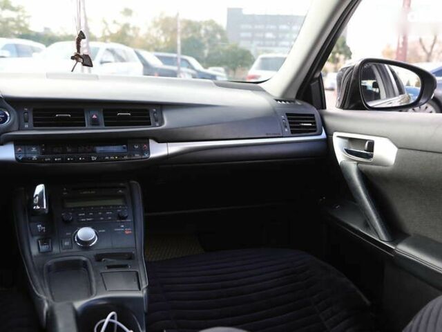 Лексус СТ, об'ємом двигуна 0 л та пробігом 223 тис. км за 11500 $, фото 12 на Automoto.ua