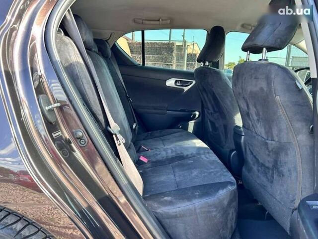 Лексус СТ, объемом двигателя 0 л и пробегом 185 тыс. км за 11800 $, фото 26 на Automoto.ua