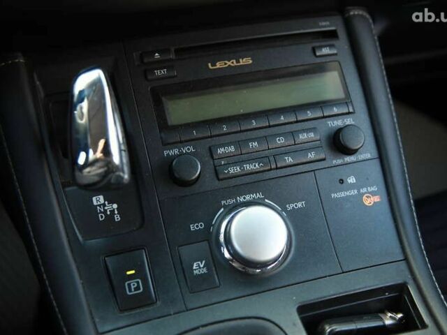Лексус СТ, об'ємом двигуна 0 л та пробігом 223 тис. км за 11500 $, фото 16 на Automoto.ua