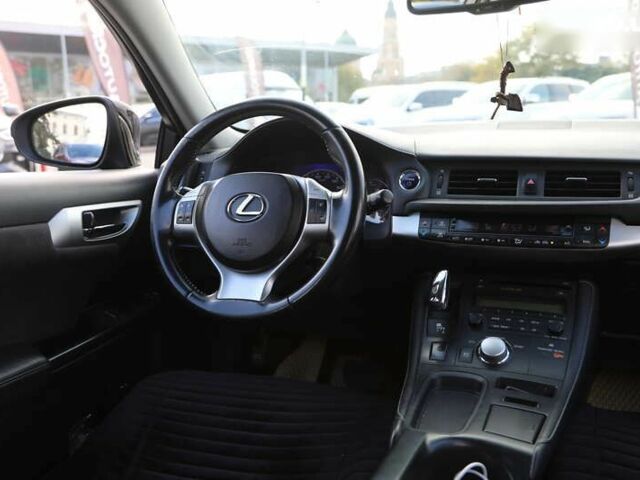 Лексус СТ, об'ємом двигуна 0 л та пробігом 223 тис. км за 11500 $, фото 10 на Automoto.ua