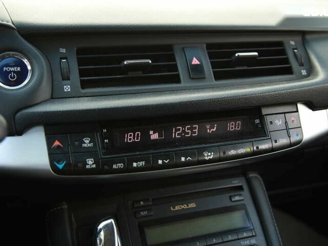 Лексус СТ, об'ємом двигуна 0 л та пробігом 223 тис. км за 11500 $, фото 15 на Automoto.ua