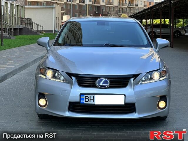Лексус СТ, объемом двигателя 1.8 л и пробегом 88 тыс. км за 14500 $, фото 1 на Automoto.ua