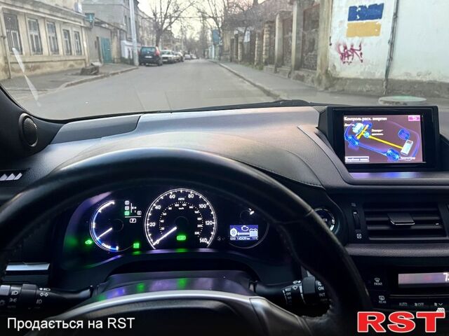 Лексус СТ, объемом двигателя 1.8 л и пробегом 140 тыс. км за 12300 $, фото 8 на Automoto.ua