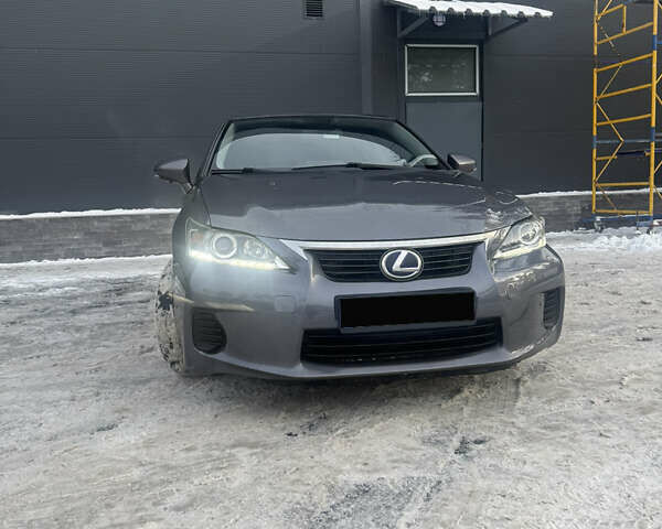 Лексус СТ, объемом двигателя 1.8 л и пробегом 270 тыс. км за 11340 $, фото 2 на Automoto.ua