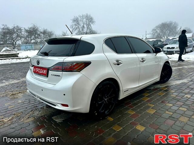 Лексус СТ, объемом двигателя 1.8 л и пробегом 302 тыс. км за 13200 $, фото 3 на Automoto.ua