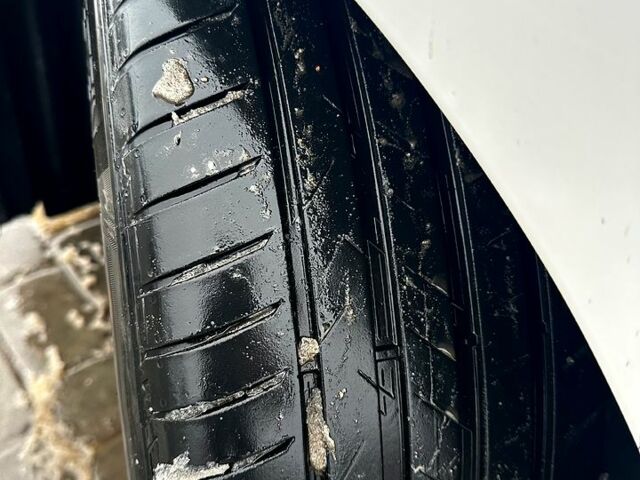 Лексус СТ, объемом двигателя 1.8 л и пробегом 302 тыс. км за 13200 $, фото 6 на Automoto.ua