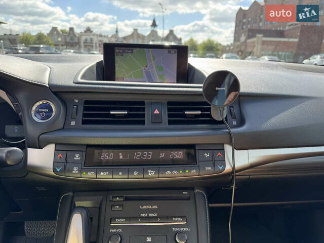 Лексус СТ, объемом двигателя 1.8 л и пробегом 114 тыс. км за 17500 $, фото 14 на Automoto.ua