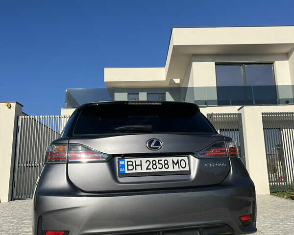 Лексус СТ, объемом двигателя 1.8 л и пробегом 64 тыс. км за 16500 $, фото 23 на Automoto.ua