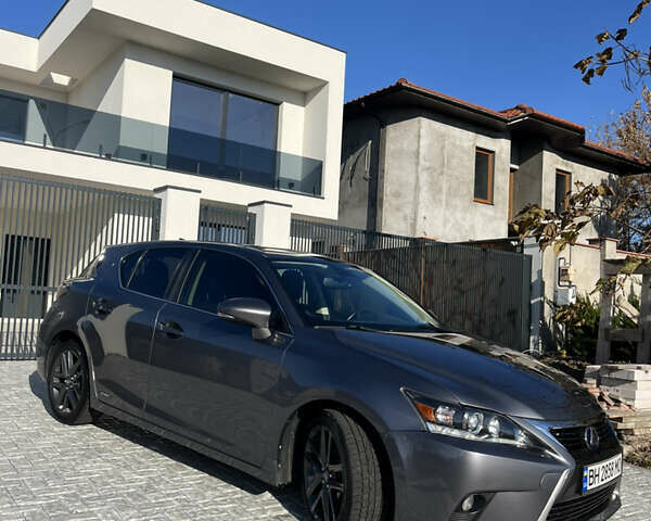 Лексус СТ, объемом двигателя 1.8 л и пробегом 64 тыс. км за 16500 $, фото 3 на Automoto.ua