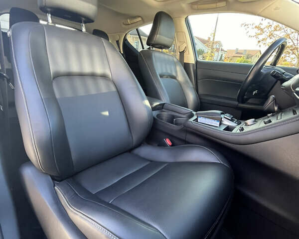 Лексус СТ, объемом двигателя 1.8 л и пробегом 64 тыс. км за 16500 $, фото 11 на Automoto.ua