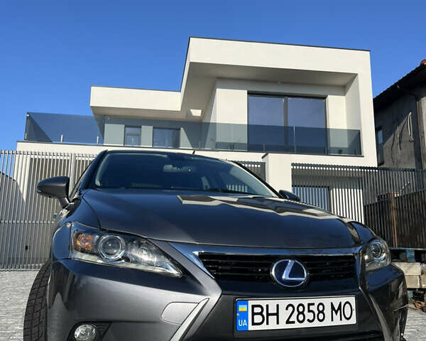 Лексус СТ, объемом двигателя 1.8 л и пробегом 64 тыс. км за 16500 $, фото 1 на Automoto.ua