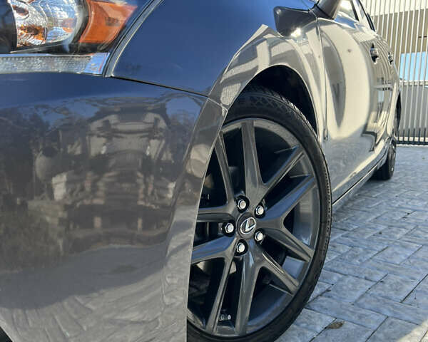 Лексус СТ, объемом двигателя 1.8 л и пробегом 64 тыс. км за 16500 $, фото 2 на Automoto.ua