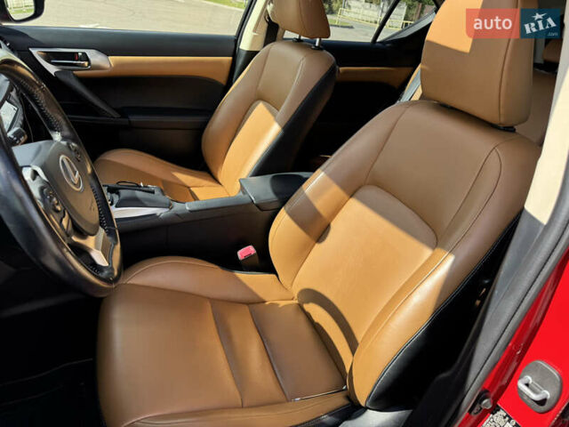 Лексус СТ, объемом двигателя 1.8 л и пробегом 114 тыс. км за 17500 $, фото 12 на Automoto.ua