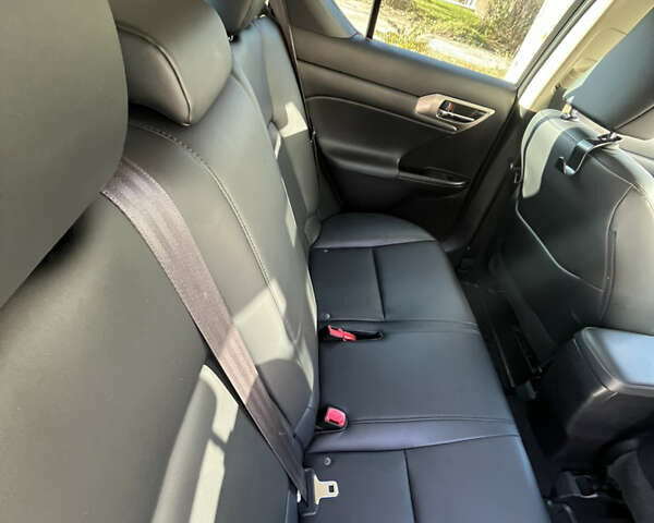 Лексус СТ, объемом двигателя 1.8 л и пробегом 64 тыс. км за 16500 $, фото 15 на Automoto.ua