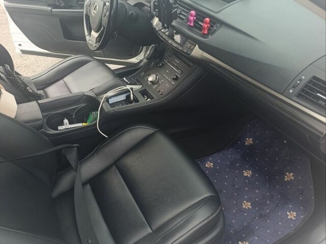 Лексус СТ, об'ємом двигуна 1.8 л та пробігом 450 тис. км за 16000 $, фото 16 на Automoto.ua