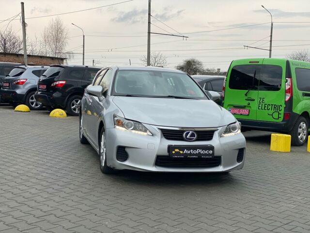 Сірий Лексус СТ, об'ємом двигуна 1.8 л та пробігом 221 тис. км за 10500 $, фото 3 на Automoto.ua