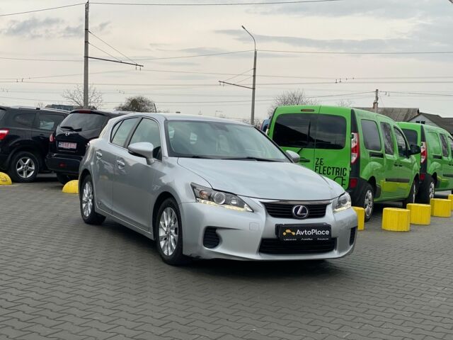 Сірий Лексус СТ, об'ємом двигуна 1.8 л та пробігом 221 тис. км за 10500 $, фото 1 на Automoto.ua