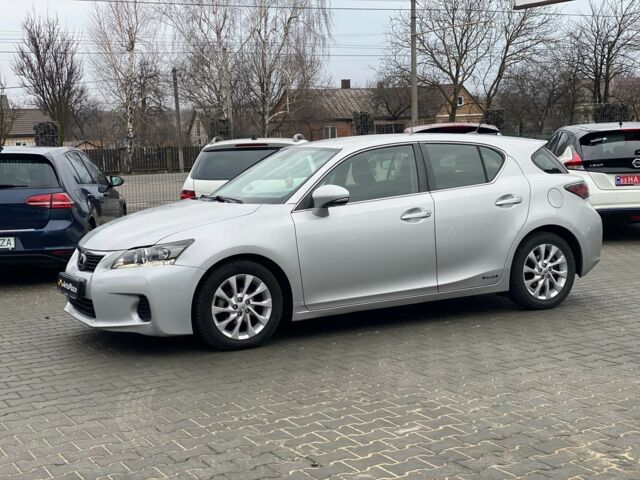 Сірий Лексус СТ, об'ємом двигуна 1.8 л та пробігом 221 тис. км за 10500 $, фото 6 на Automoto.ua