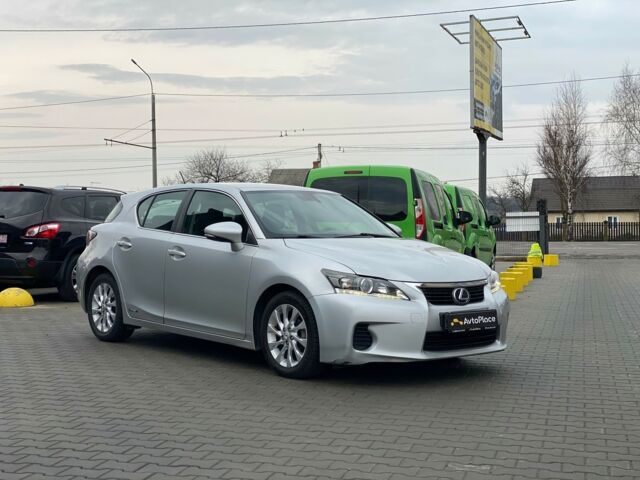 Сірий Лексус СТ, об'ємом двигуна 1.8 л та пробігом 221 тис. км за 10500 $, фото 2 на Automoto.ua