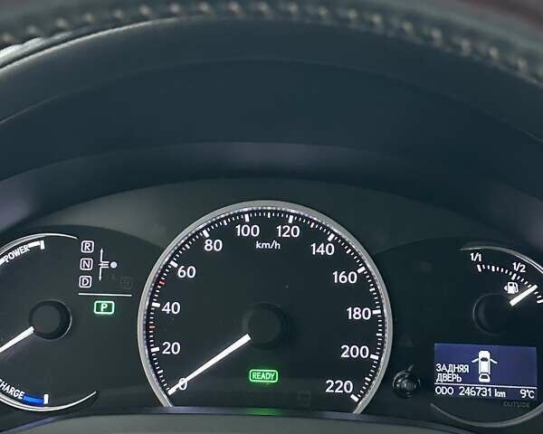 Серый Лексус СТ, объемом двигателя 1.8 л и пробегом 246 тыс. км за 10900 $, фото 23 на Automoto.ua