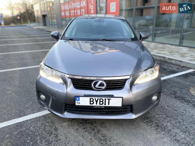 Сірий Лексус СТ, об'ємом двигуна 1.8 л та пробігом 285 тис. км за 11800 $, фото 15 на Automoto.ua