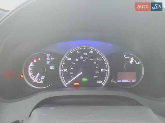 Серый Лексус СТ, объемом двигателя 1.8 л и пробегом 176 тыс. км за 12600 $, фото 7 на Automoto.ua