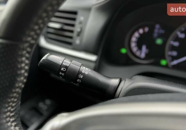 Серый Лексус СТ, объемом двигателя 1.8 л и пробегом 125 тыс. км за 12500 $, фото 32 на Automoto.ua