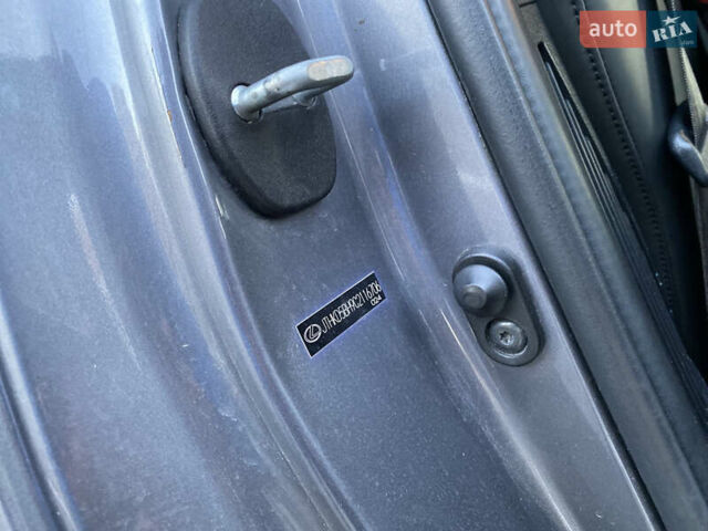 Сірий Лексус СТ, об'ємом двигуна 1.8 л та пробігом 285 тис. км за 11800 $, фото 26 на Automoto.ua