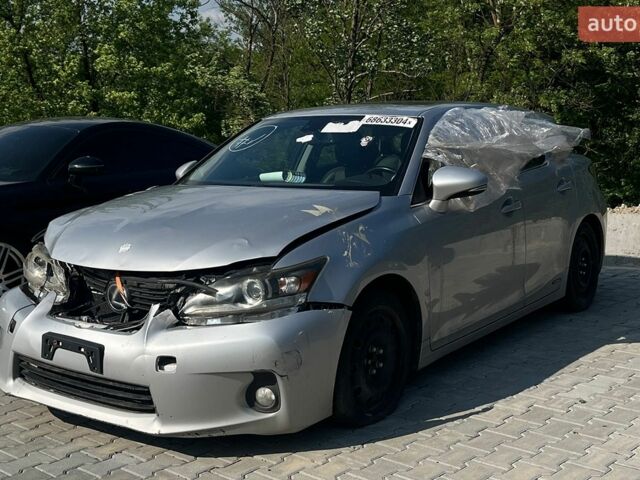 Сірий Лексус СТ, об'ємом двигуна 1.8 л та пробігом 430 тис. км за 9300 $, фото 3 на Automoto.ua