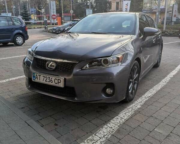 Серый Лексус СТ, объемом двигателя 1.8 л и пробегом 176 тыс. км за 12600 $, фото 1 на Automoto.ua