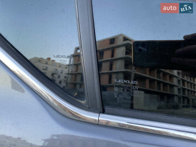 Сірий Лексус СТ, об'ємом двигуна 1.8 л та пробігом 285 тис. км за 11800 $, фото 20 на Automoto.ua