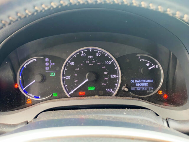 Сірий Лексус СТ, об'ємом двигуна 18 л та пробігом 270 тис. км за 10700 $, фото 8 на Automoto.ua