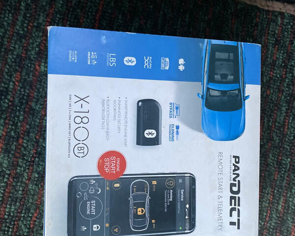 Сірий Лексус СТ, об'ємом двигуна 1.8 л та пробігом 285 тис. км за 11800 $, фото 30 на Automoto.ua