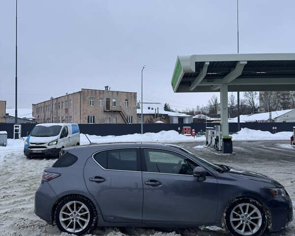 Сірий Лексус СТ, об'ємом двигуна 1.8 л та пробігом 298 тис. км за 9500 $, фото 36 на Automoto.ua