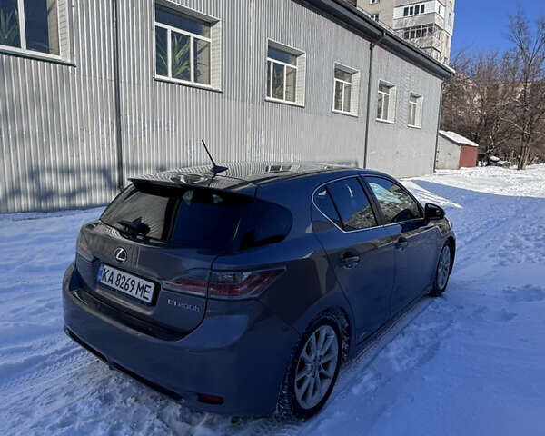 Сірий Лексус СТ, об'ємом двигуна 1.8 л та пробігом 298 тис. км за 9500 $, фото 6 на Automoto.ua