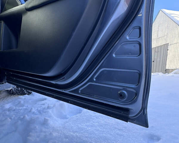 Сірий Лексус СТ, об'ємом двигуна 1.8 л та пробігом 298 тис. км за 9500 $, фото 20 на Automoto.ua