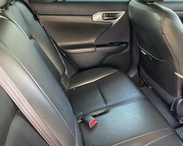 Серый Лексус СТ, объемом двигателя 1.8 л и пробегом 150 тыс. км за 15200 $, фото 46 на Automoto.ua