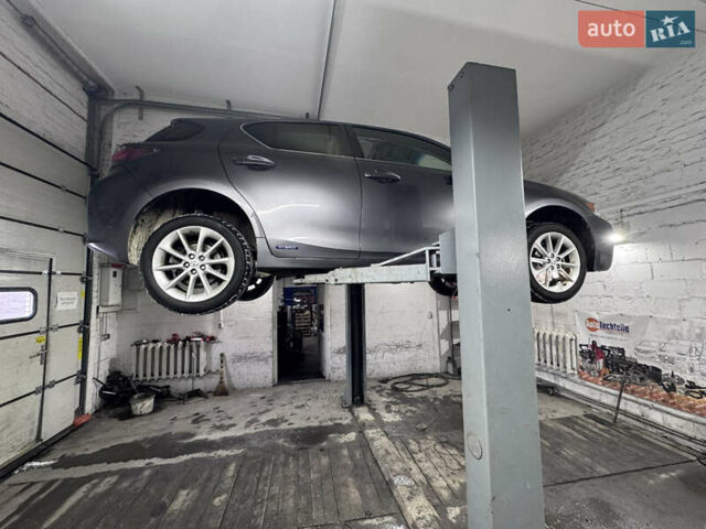 Сірий Лексус СТ, об'ємом двигуна 1.8 л та пробігом 298 тис. км за 9500 $, фото 54 на Automoto.ua