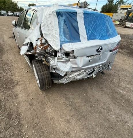 Сірий Лексус СТ, об'ємом двигуна 1.8 л та пробігом 72 тис. км за 12045 $, фото 5 на Automoto.ua