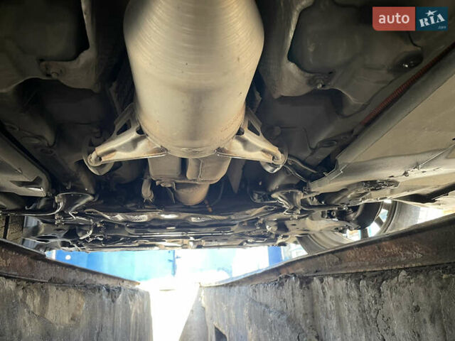 Серый Лексус СТ, объемом двигателя 1.8 л и пробегом 150 тыс. км за 15200 $, фото 23 на Automoto.ua