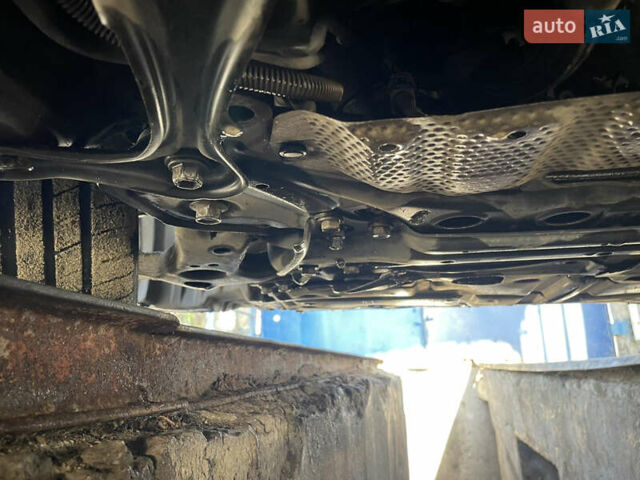 Серый Лексус СТ, объемом двигателя 1.8 л и пробегом 150 тыс. км за 15200 $, фото 21 на Automoto.ua