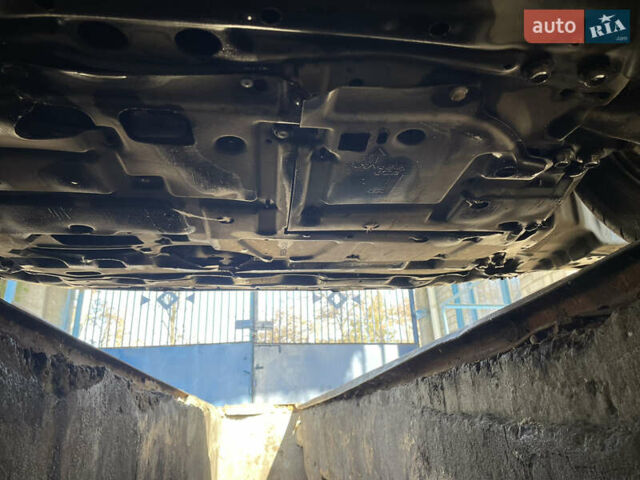 Серый Лексус СТ, объемом двигателя 1.8 л и пробегом 150 тыс. км за 15200 $, фото 20 на Automoto.ua