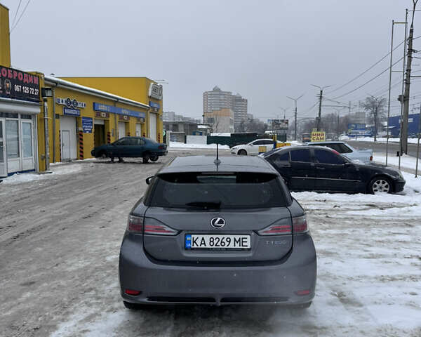 Сірий Лексус СТ, об'ємом двигуна 1.8 л та пробігом 298 тис. км за 9500 $, фото 46 на Automoto.ua