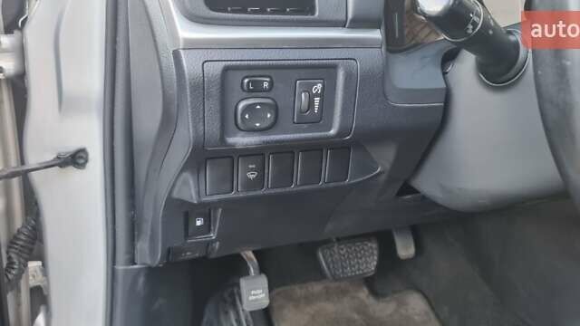 Лексус СТ 2013 в Черновцах на Automoto.ua Серый Лексус СТ, объемом двигателя 1.8 л и пробегом 174 тыс. км за 11500 $, фото 24 на Automoto.ua